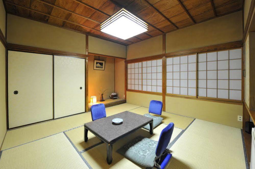 Nakayasu Ryokan Kanazawa Exterior photo
